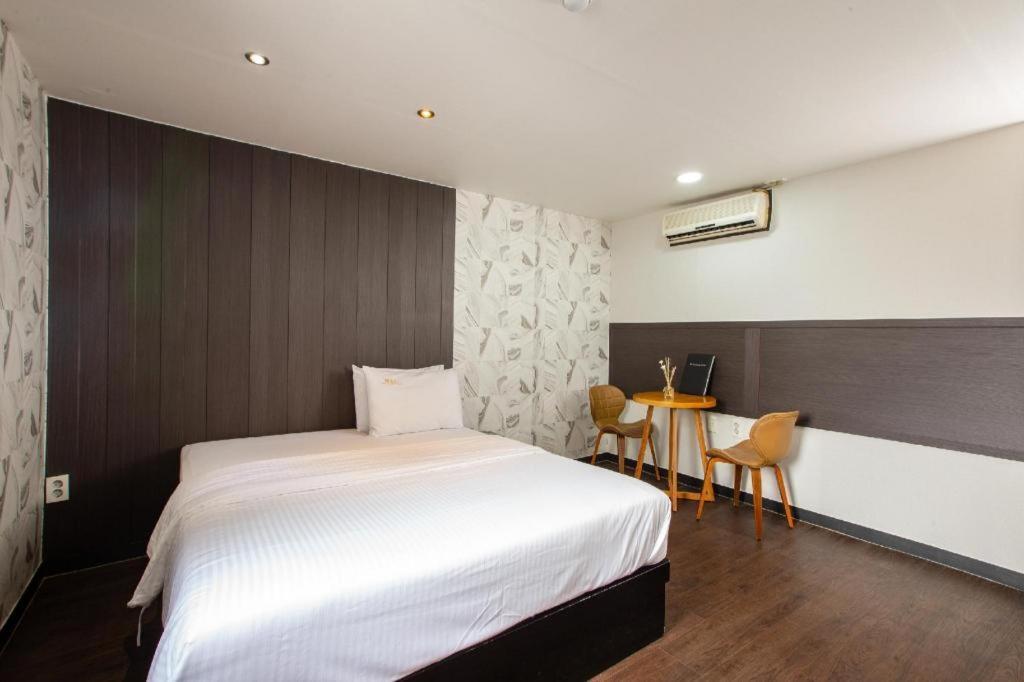 M7 Business Hotel Chilgok Ngoại thất bức ảnh