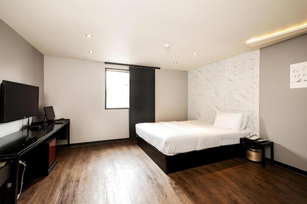 M7 Business Hotel Chilgok Ngoại thất bức ảnh