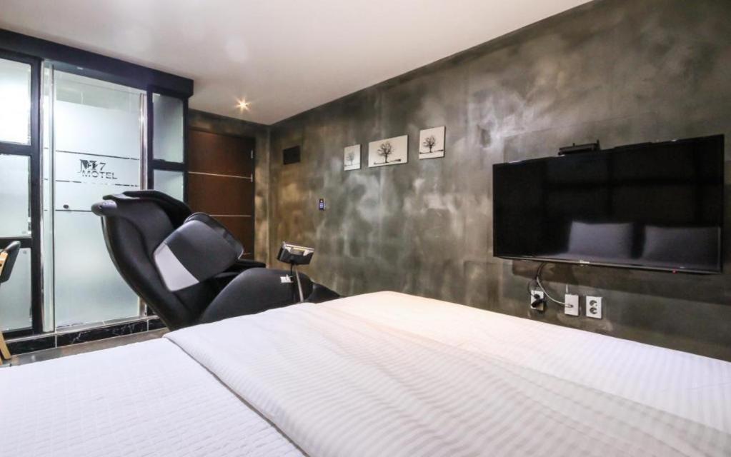 M7 Business Hotel Chilgok Ngoại thất bức ảnh