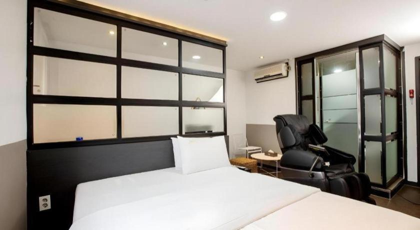 M7 Business Hotel Chilgok Ngoại thất bức ảnh